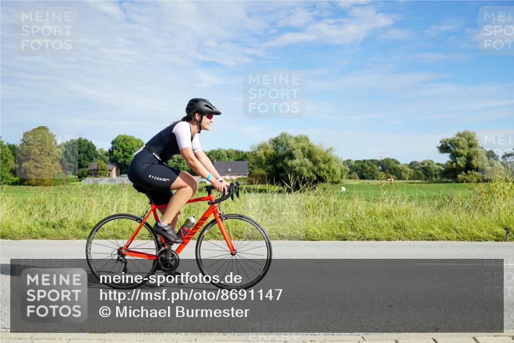 31.08.2025 - Elbe Triathlon Hamburg Michael Burmester http://msf.ph/oto/8691147 31.08.2025 09:55:13 Radfahren 444, 598, 716, 852 meine-sportfotos.de