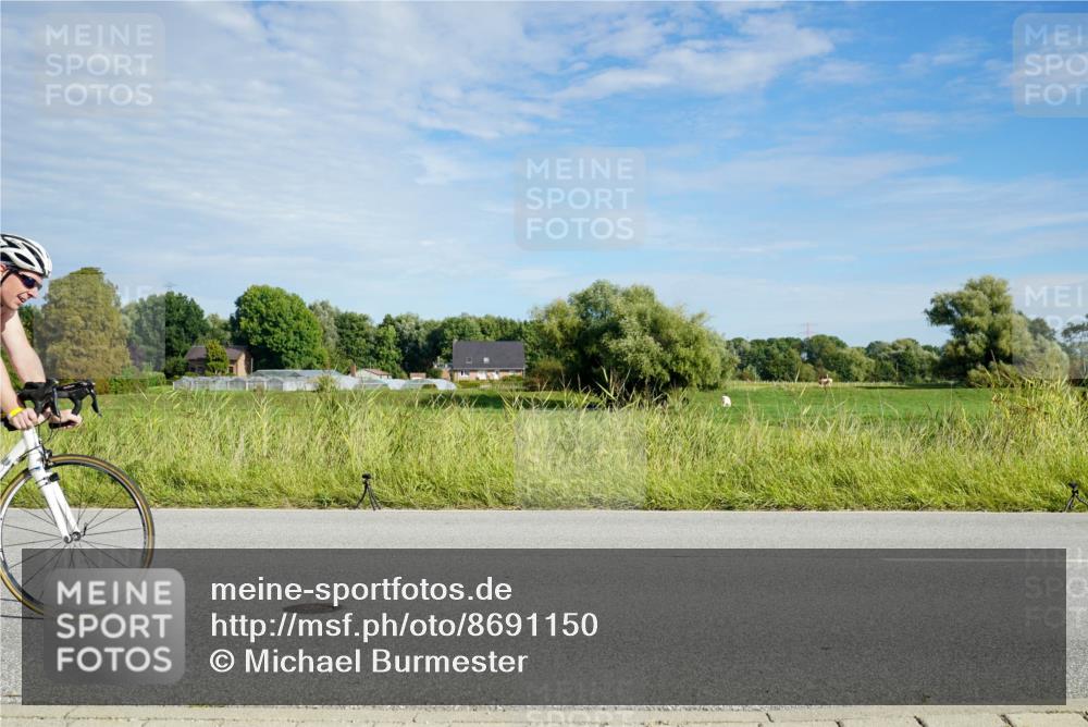 31.08.2025 - Elbe Triathlon Hamburg Michael Burmester http://msf.ph/oto/8691150 31.08.2025 09:55:15 Radfahren 444, 598, 701, 716, 785, 852 meine-sportfotos.de