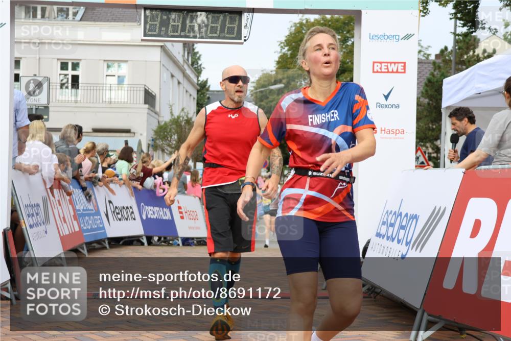 31.08.2025 - 21. Blankeneser Heldenlauf Strokosch-Dieckow http://msf.ph/oto/8691172 31.08.2025 10:26:15 Ziel 2162, 2046, 2252, 2671, 2564, 2447, 2467 meine-sportfotos.de