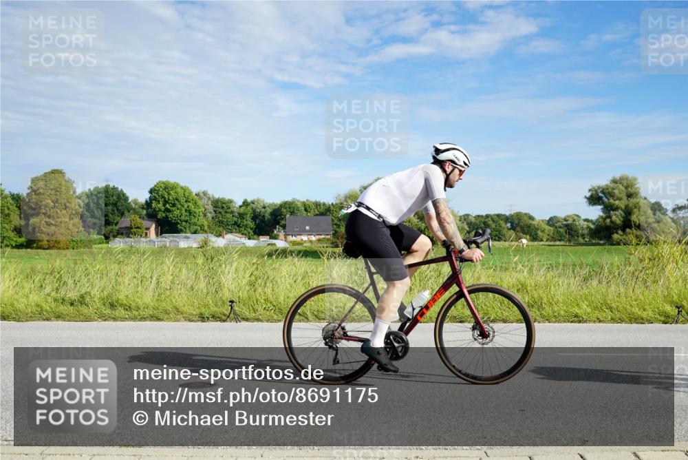 31.08.2025 - Elbe Triathlon Hamburg Michael Burmester http://msf.ph/oto/8691175 31.08.2025 09:55:50 Radfahren 289, 558, 631, 745, 910 meine-sportfotos.de