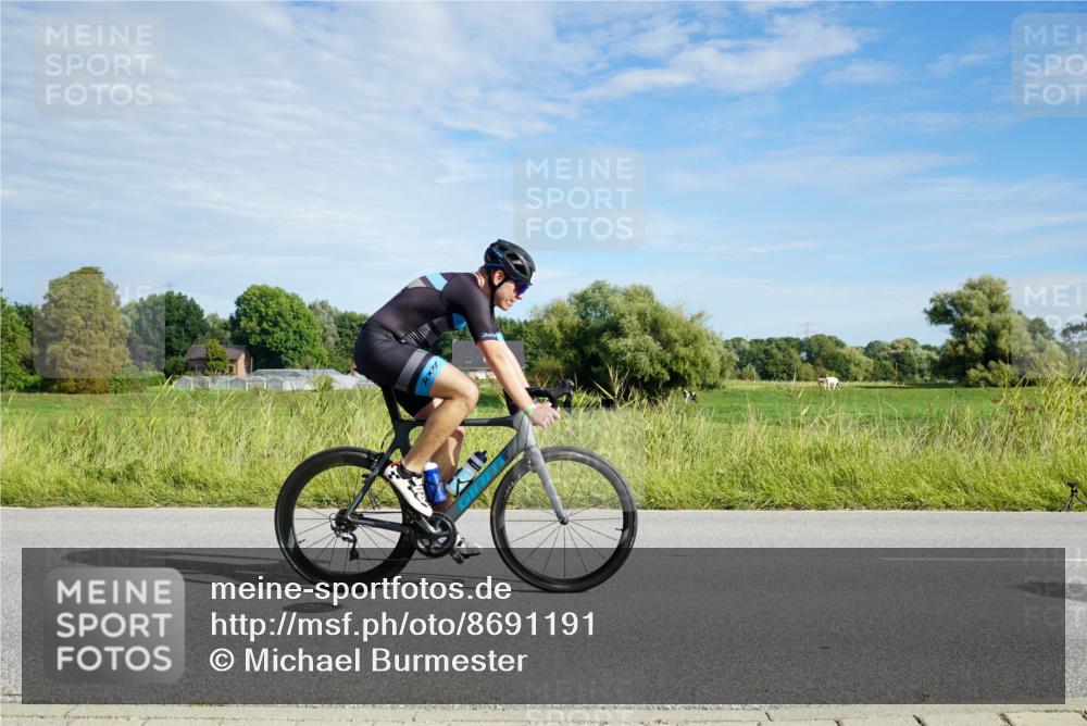 31.08.2025 - Elbe Triathlon Hamburg Michael Burmester http://msf.ph/oto/8691191 31.08.2025 09:56:06 Radfahren 255, 445, 499, 500, 522, 523, 536, 590, 601, 692, 775, 830, 840, 853 meine-sportfotos.de