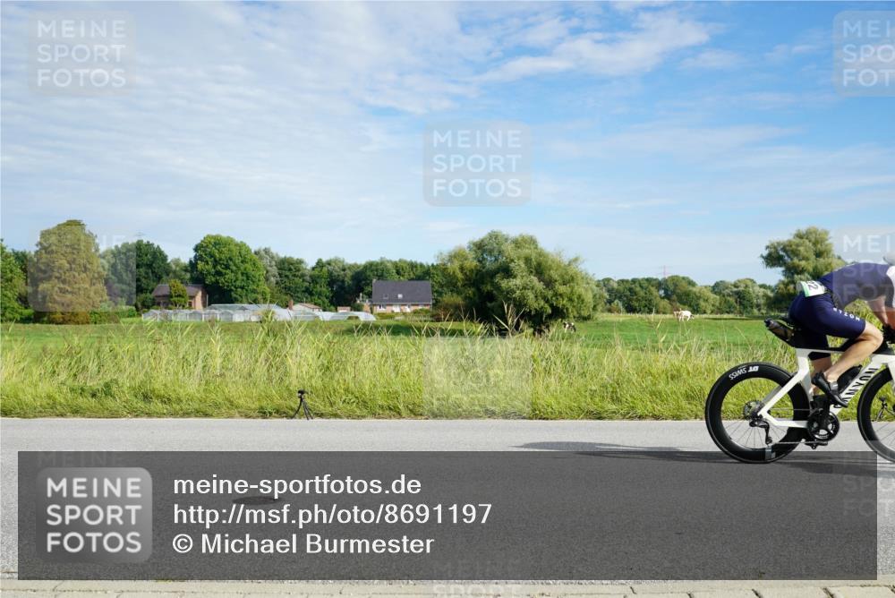 31.08.2025 - Elbe Triathlon Hamburg Michael Burmester http://msf.ph/oto/8691197 31.08.2025 09:56:11 Radfahren 499, 500, 522, 590, 650, 775, 830, 840, 853 meine-sportfotos.de