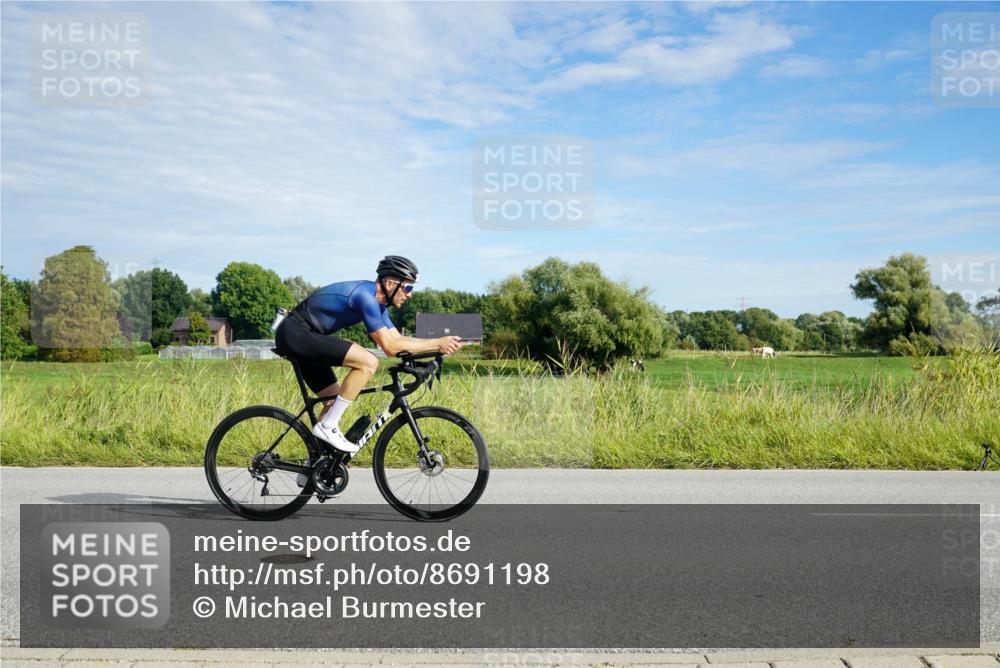 31.08.2025 - Elbe Triathlon Hamburg Michael Burmester http://msf.ph/oto/8691198 31.08.2025 09:56:11 Radfahren 499, 500, 522, 590, 650, 775, 830, 840, 853 meine-sportfotos.de