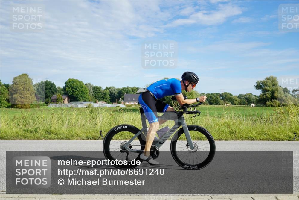 31.08.2025 - Elbe Triathlon Hamburg Michael Burmester http://msf.ph/oto/8691240 31.08.2025 09:56:47 Radfahren 417, 477, 602, 680, 711, 715, 815 meine-sportfotos.de