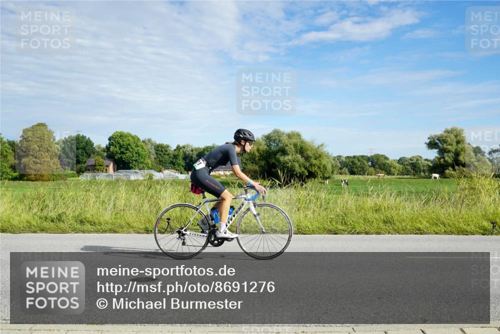 31.08.2025 - Elbe Triathlon Hamburg Michael Burmester http://msf.ph/oto/8691276 31.08.2025 09:57:47 Radfahren 302, 679, 821 meine-sportfotos.de