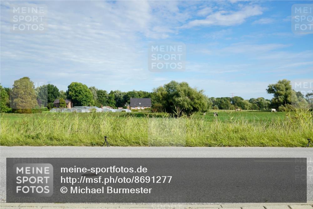 31.08.2025 - Elbe Triathlon Hamburg Michael Burmester http://msf.ph/oto/8691277 31.08.2025 09:57:48 Radfahren 302, 679, 821 meine-sportfotos.de
