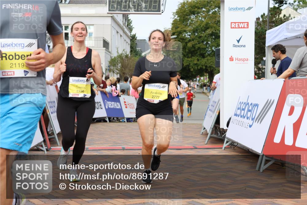 31.08.2025 - 21. Blankeneser Heldenlauf Strokosch-Dieckow http://msf.ph/oto/8691287 31.08.2025 10:26:06 Ziel 2736, 2777, 2342, 2671, 2193, 2447, 2119, 2118 meine-sportfotos.de