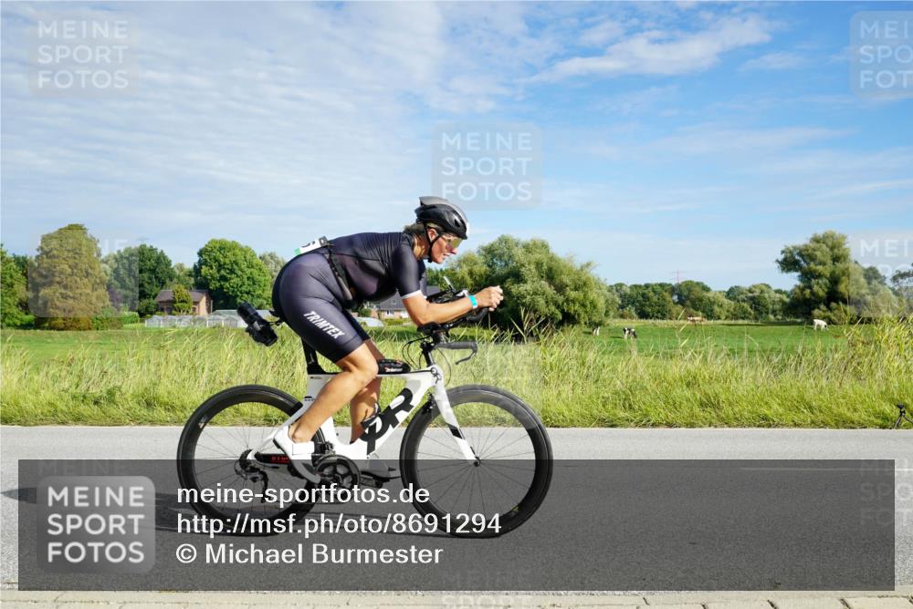 31.08.2025 - Elbe Triathlon Hamburg Michael Burmester http://msf.ph/oto/8691294 31.08.2025 09:57:59 Radfahren 414, 486, 646, 916 meine-sportfotos.de