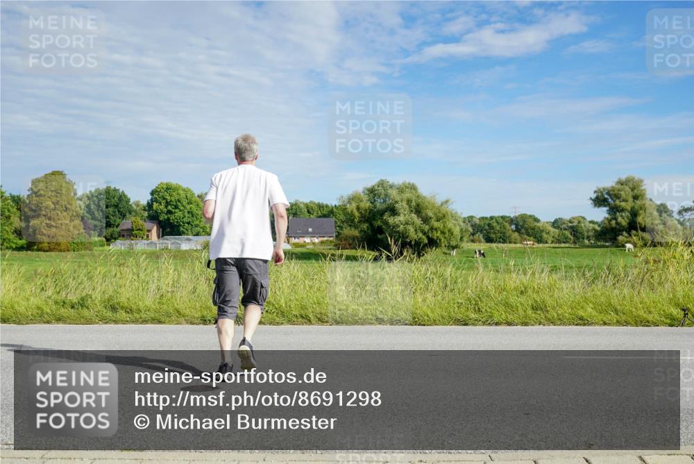 31.08.2025 - Elbe Triathlon Hamburg Michael Burmester http://msf.ph/oto/8691298 31.08.2025 09:58:04 Radfahren 646, 779 meine-sportfotos.de
