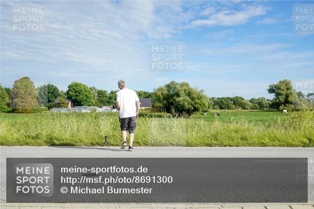 31.08.2025 - Elbe Triathlon Hamburg Michael Burmester http://msf.ph/oto/8691300 31.08.2025 09:58:05 Radfahren 779 meine-sportfotos.de