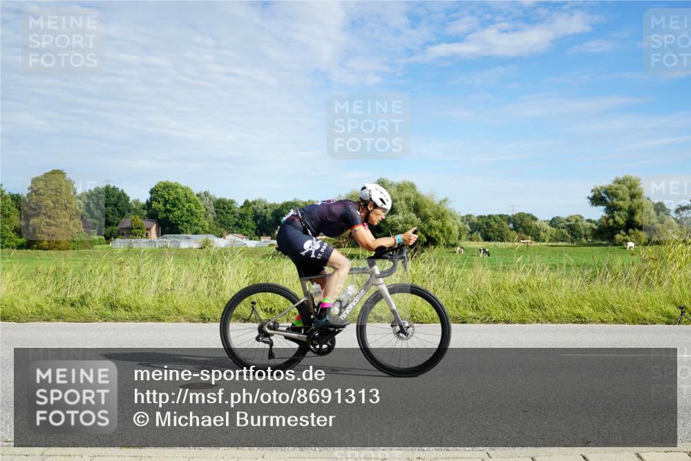 31.08.2025 - Elbe Triathlon Hamburg Michael Burmester http://msf.ph/oto/8691313 31.08.2025 09:58:23 Radfahren 519, 623, 709, 837, 866, 913 meine-sportfotos.de