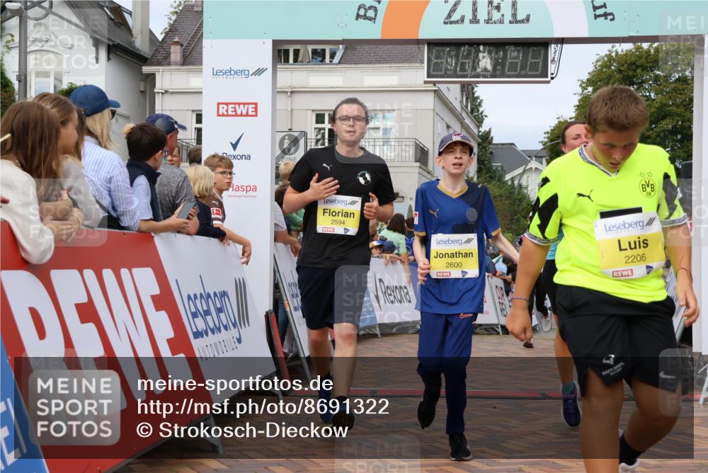 31.08.2025 - 21. Blankeneser Heldenlauf Strokosch-Dieckow http://msf.ph/oto/8691322 31.08.2025 10:30:56 Ziel 2594, 2376, 2209, 2136, 2168, 2600, 2206, 2309, 2310 meine-sportfotos.de