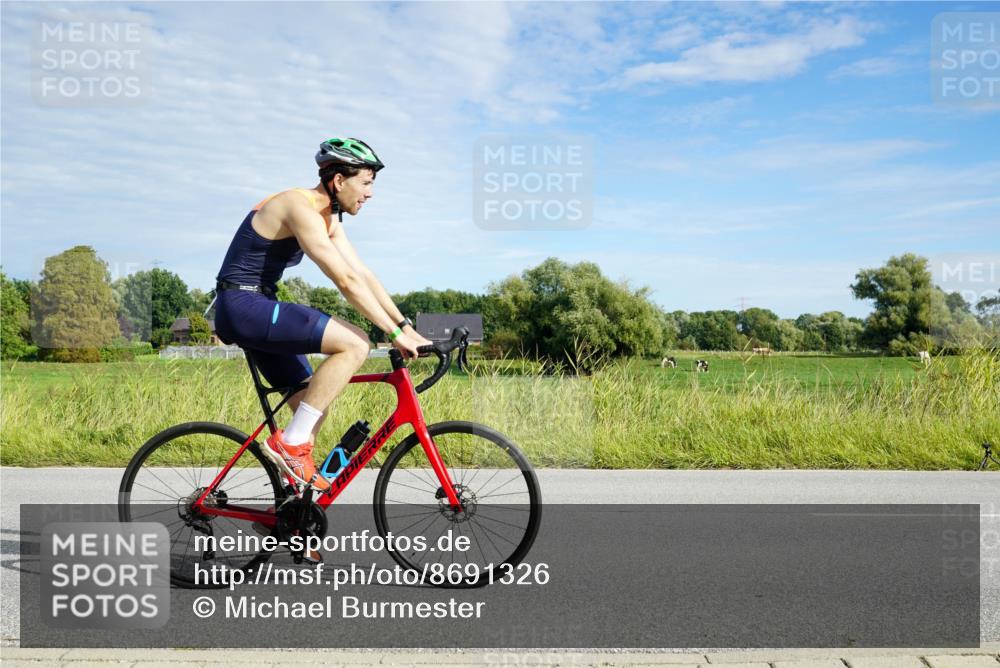 31.08.2025 - Elbe Triathlon Hamburg Michael Burmester http://msf.ph/oto/8691326 31.08.2025 09:58:41 Radfahren 388, 406, 770 meine-sportfotos.de