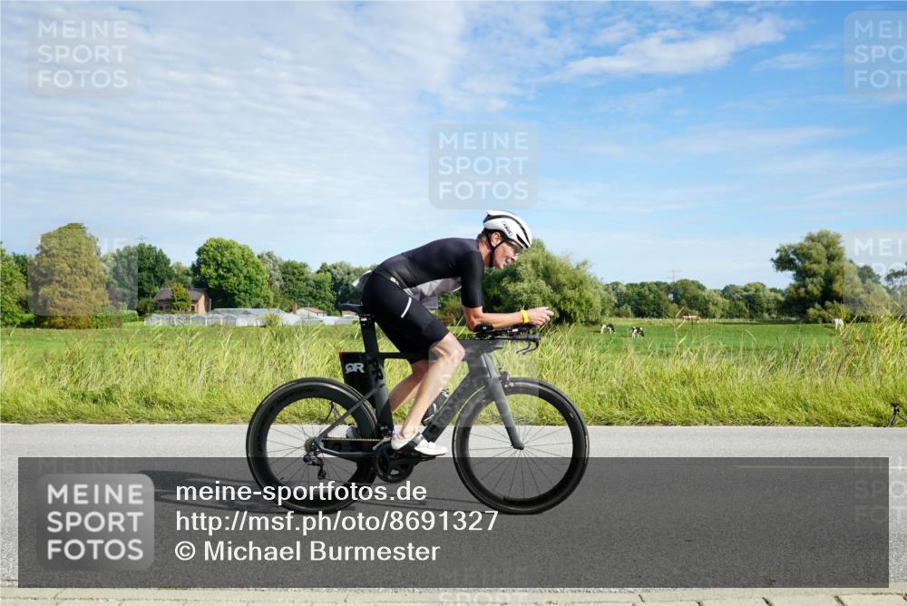 31.08.2025 - Elbe Triathlon Hamburg Michael Burmester http://msf.ph/oto/8691327 31.08.2025 09:58:43 Radfahren 388, 406, 720, 770, 888 meine-sportfotos.de