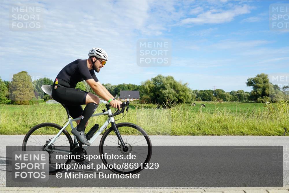 31.08.2025 - Elbe Triathlon Hamburg Michael Burmester http://msf.ph/oto/8691329 31.08.2025 09:58:45 Radfahren 388, 406, 720, 770, 841, 888 meine-sportfotos.de