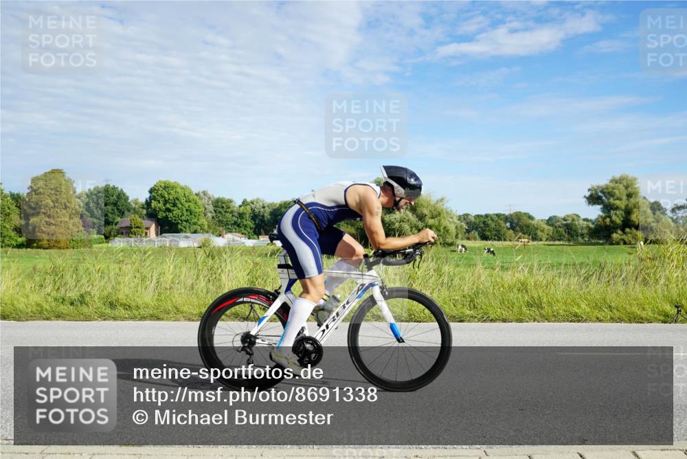 31.08.2025 - Elbe Triathlon Hamburg Michael Burmester http://msf.ph/oto/8691338 31.08.2025 09:59:05 Radfahren 633, 664, 700, 811 meine-sportfotos.de