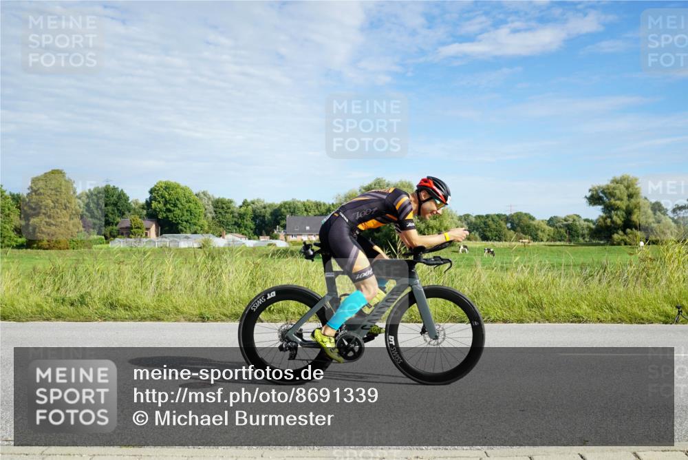 31.08.2025 - Elbe Triathlon Hamburg Michael Burmester http://msf.ph/oto/8691339 31.08.2025 09:59:09 Radfahren 633, 700, 800 meine-sportfotos.de