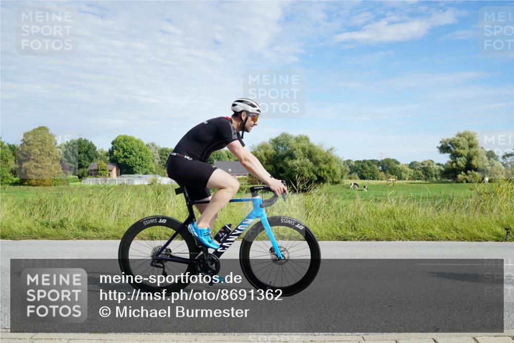 31.08.2025 - Elbe Triathlon Hamburg Michael Burmester http://msf.ph/oto/8691362 31.08.2025 09:59:37 Radfahren 438, 489, 607, 610, 617, 622, 681, 864 meine-sportfotos.de