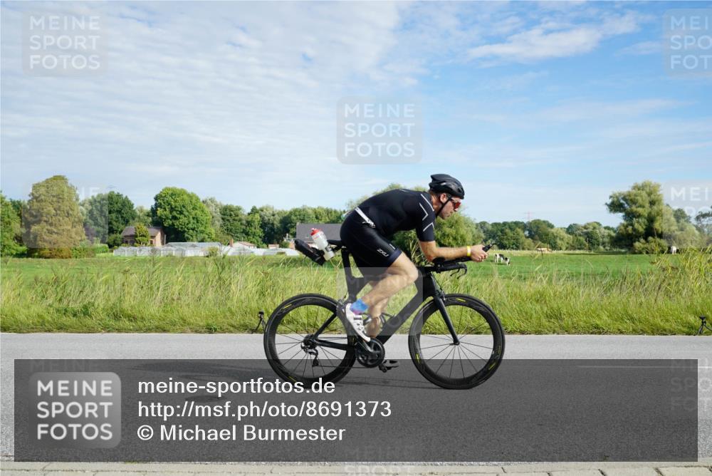 31.08.2025 - Elbe Triathlon Hamburg Michael Burmester http://msf.ph/oto/8691373 31.08.2025 09:59:55 Radfahren 455, 494, 527, 756, 787 meine-sportfotos.de