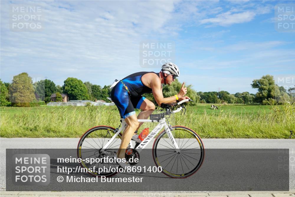 31.08.2025 - Elbe Triathlon Hamburg Michael Burmester http://msf.ph/oto/8691400 31.08.2025 10:00:39 Radfahren 420, 635, 707, 740, 869, 896 meine-sportfotos.de