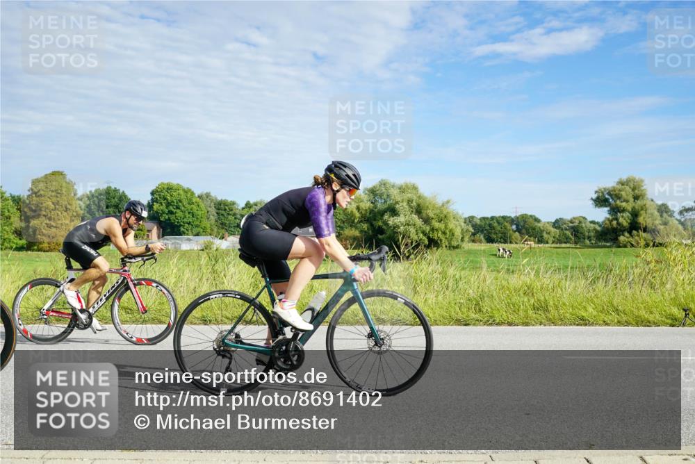 31.08.2025 - Elbe Triathlon Hamburg Michael Burmester http://msf.ph/oto/8691402 31.08.2025 10:00:43 Radfahren 420, 564, 635, 707, 731, 740, 868, 869, 896 meine-sportfotos.de