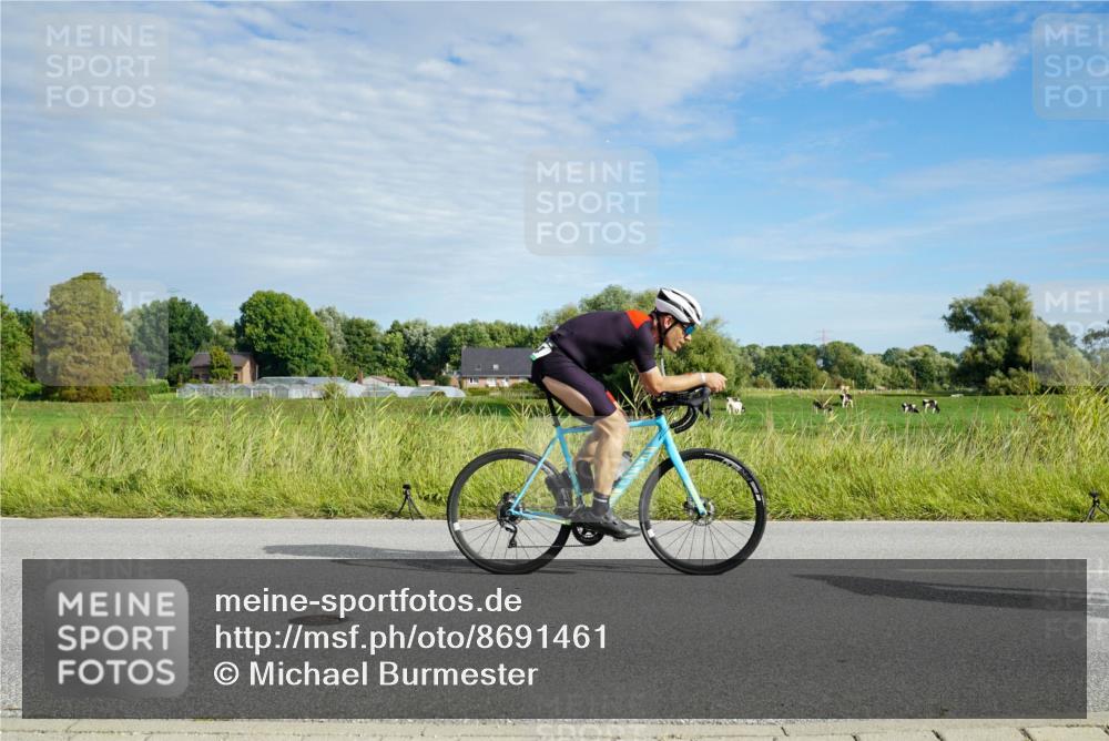 31.08.2025 - Elbe Triathlon Hamburg Michael Burmester http://msf.ph/oto/8691461 31.08.2025 10:02:46 Radfahren 599, 614, 803 meine-sportfotos.de