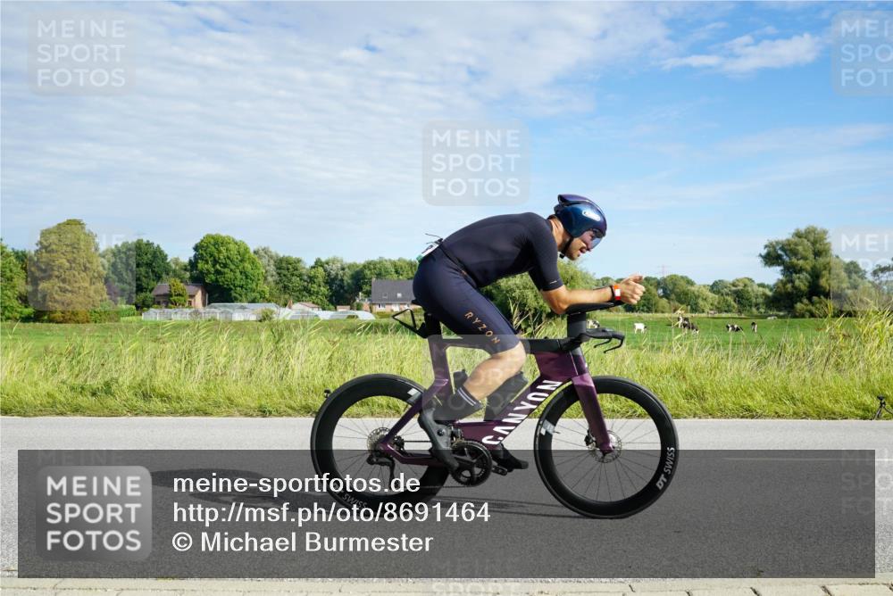 31.08.2025 - Elbe Triathlon Hamburg Michael Burmester http://msf.ph/oto/8691464 31.08.2025 10:02:54 Radfahren 428, 638, 682, 727, 739, 803, 912 meine-sportfotos.de