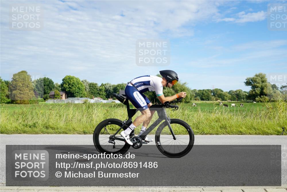 31.08.2025 - Elbe Triathlon Hamburg Michael Burmester http://msf.ph/oto/8691486 31.08.2025 10:03:17 Radfahren 510, 595, 603, 674, 760, 816, 901, 915 meine-sportfotos.de