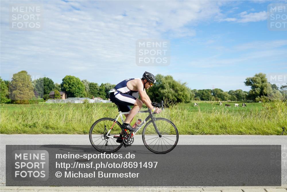 31.08.2025 - Elbe Triathlon Hamburg Michael Burmester http://msf.ph/oto/8691497 31.08.2025 10:03:32 Radfahren 419, 466, 609, 657, 749 meine-sportfotos.de