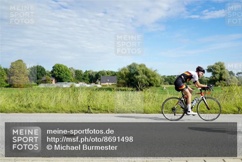 31.08.2025 - Elbe Triathlon Hamburg Michael Burmester http://msf.ph/oto/8691498 31.08.2025 10:03:33 Radfahren 419, 466, 609, 657, 749 meine-sportfotos.de