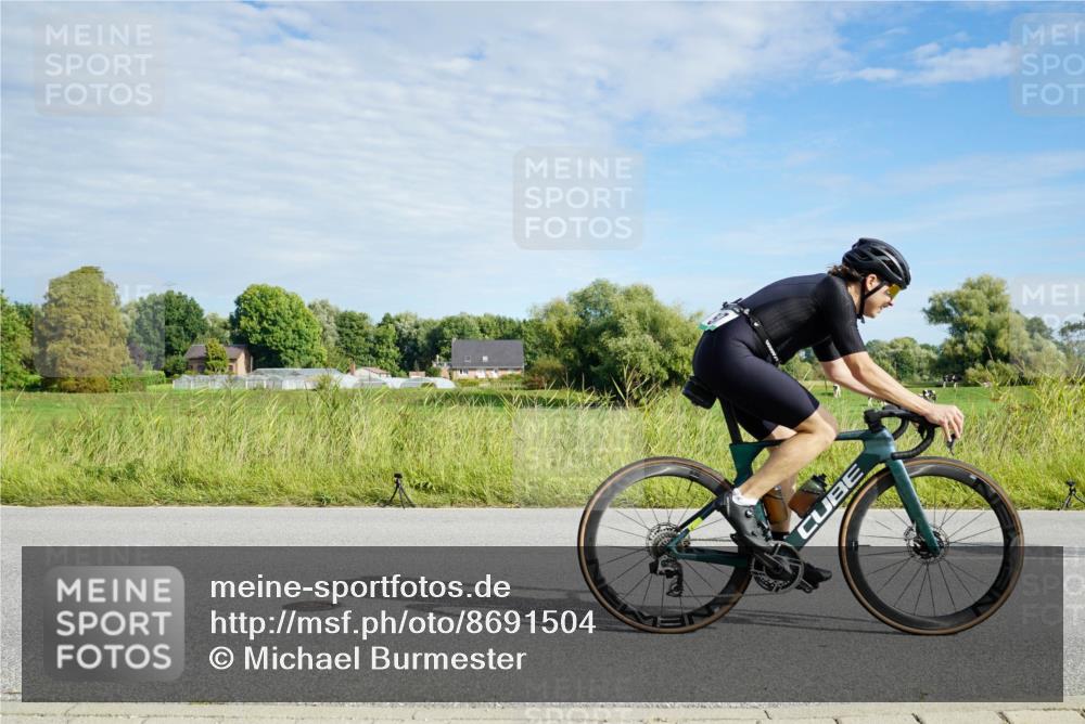 31.08.2025 - Elbe Triathlon Hamburg Michael Burmester http://msf.ph/oto/8691504 31.08.2025 10:03:44 Radfahren 547, 671, 695, 713, 728, 771, 778, 807 meine-sportfotos.de