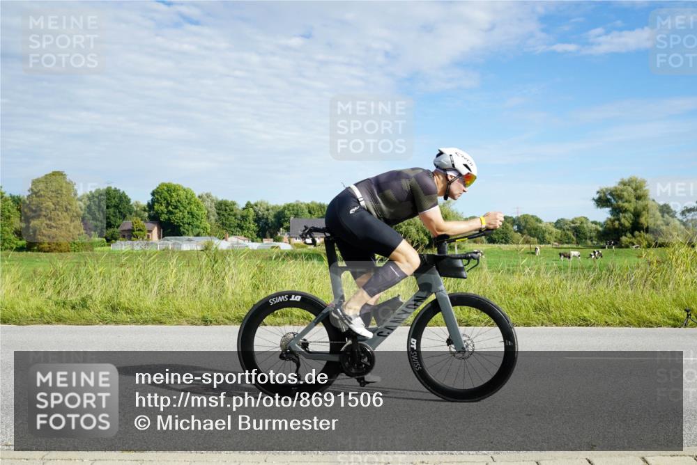 31.08.2025 - Elbe Triathlon Hamburg Michael Burmester http://msf.ph/oto/8691506 31.08.2025 10:03:46 Radfahren 547, 671, 695, 713, 728, 771, 778, 807 meine-sportfotos.de
