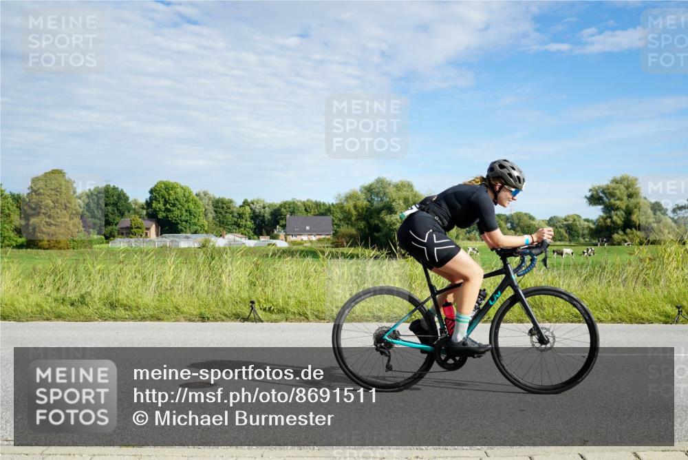 31.08.2025 - Elbe Triathlon Hamburg Michael Burmester http://msf.ph/oto/8691511 31.08.2025 10:03:49 Radfahren 533, 671, 695, 728, 778, 807 meine-sportfotos.de