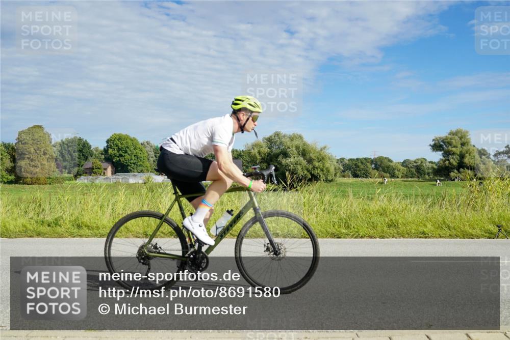31.08.2025 - Elbe Triathlon Hamburg Michael Burmester http://msf.ph/oto/8691580 31.08.2025 10:06:38 Radfahren 480, 612, 769, 796, 810, 814 meine-sportfotos.de