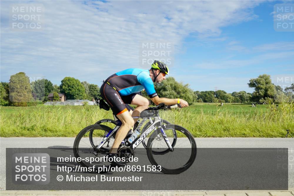 31.08.2025 - Elbe Triathlon Hamburg Michael Burmester http://msf.ph/oto/8691583 31.08.2025 10:06:43 Radfahren 612, 769, 796, 810, 814, 871, 914 meine-sportfotos.de