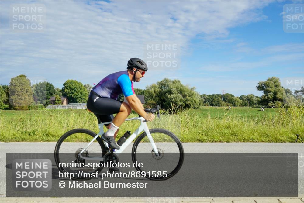 31.08.2025 - Elbe Triathlon Hamburg Michael Burmester http://msf.ph/oto/8691585 31.08.2025 10:06:44 Radfahren 612, 769, 796, 810, 814, 871, 914 meine-sportfotos.de