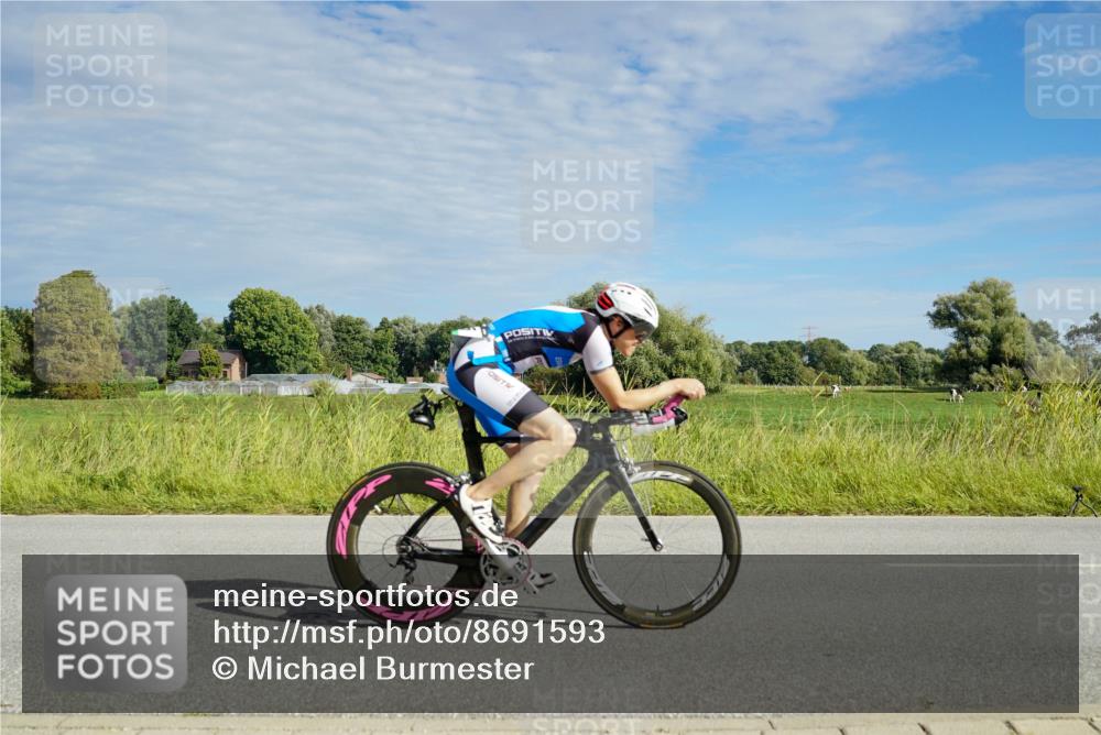 31.08.2025 - Elbe Triathlon Hamburg Michael Burmester http://msf.ph/oto/8691593 31.08.2025 10:06:59 Radfahren 482, 594, 764, 849, 879, 895, 926 meine-sportfotos.de