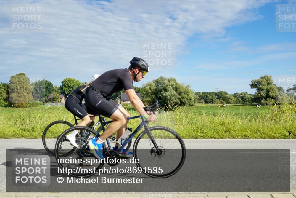 31.08.2025 - Elbe Triathlon Hamburg Michael Burmester http://msf.ph/oto/8691595 31.08.2025 10:07:03 Radfahren 482, 687, 764, 849, 879 meine-sportfotos.de