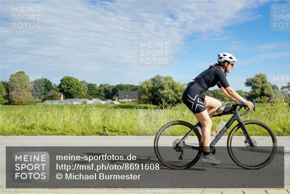 31.08.2025 - Elbe Triathlon Hamburg Michael Burmester http://msf.ph/oto/8691608 31.08.2025 10:07:27 Radfahren 454, 651, 753, 818, 847, 861 meine-sportfotos.de