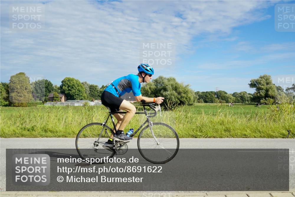 31.08.2025 - Elbe Triathlon Hamburg Michael Burmester http://msf.ph/oto/8691622 31.08.2025 10:07:59 Radfahren 561, 575, 693, 724, 761 meine-sportfotos.de
