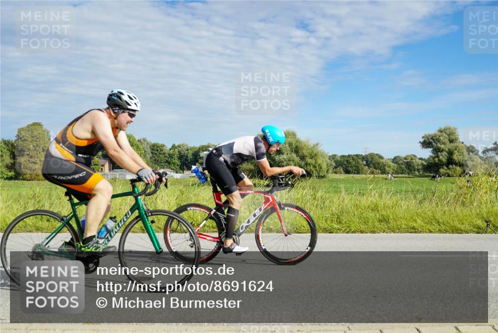 31.08.2025 - Elbe Triathlon Hamburg Michael Burmester http://msf.ph/oto/8691624 31.08.2025 10:08:03 Radfahren 517, 575, 693, 724, 761 meine-sportfotos.de