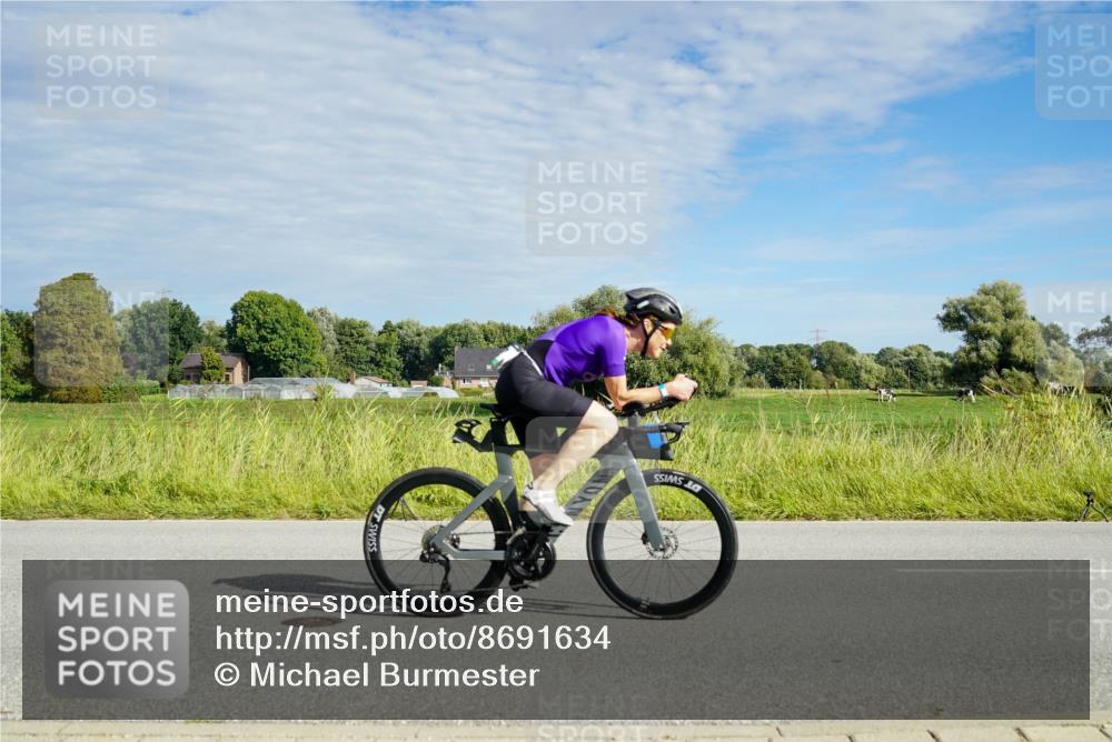 31.08.2025 - Elbe Triathlon Hamburg Michael Burmester http://msf.ph/oto/8691634 31.08.2025 10:08:27 Radfahren 472, 704, 741, 905, 922 meine-sportfotos.de