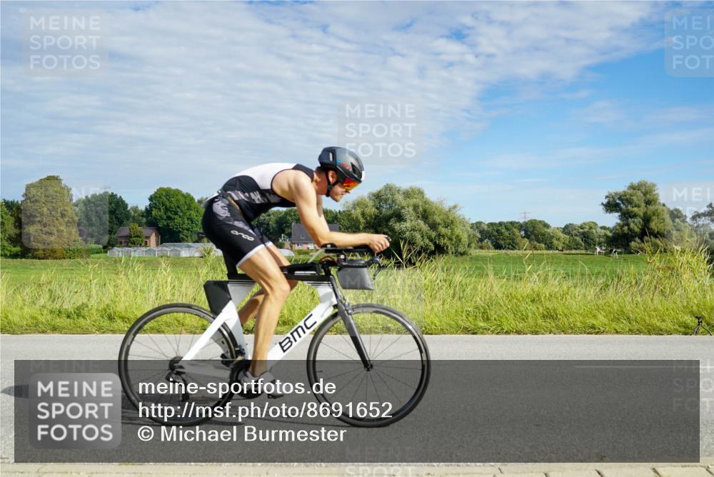 31.08.2025 - Elbe Triathlon Hamburg Michael Burmester http://msf.ph/oto/8691652 31.08.2025 10:08:59 Radfahren 405, 677 meine-sportfotos.de