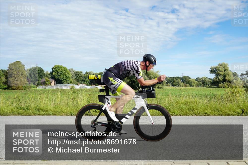 31.08.2025 - Elbe Triathlon Hamburg Michael Burmester http://msf.ph/oto/8691678 31.08.2025 10:10:29 Radfahren 631, 680, 715, 809, 829 meine-sportfotos.de