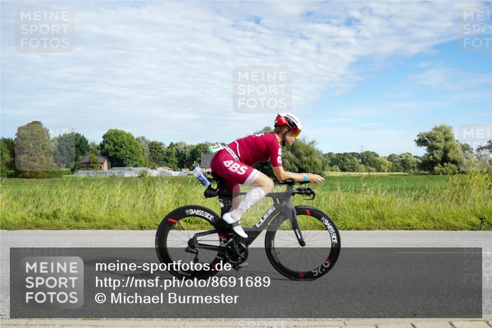 31.08.2025 - Elbe Triathlon Hamburg Michael Burmester http://msf.ph/oto/8691689 31.08.2025 10:10:46 Radfahren 497, 616, 653, 893 meine-sportfotos.de