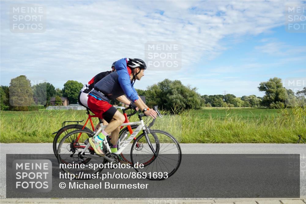 31.08.2025 - Elbe Triathlon Hamburg Michael Burmester http://msf.ph/oto/8691693 31.08.2025 10:10:55 Radfahren 521, 606, 616, 627, 692, 785 meine-sportfotos.de