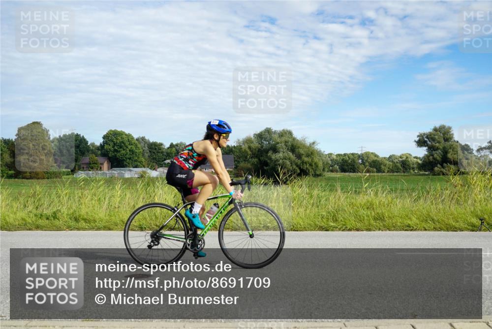 31.08.2025 - Elbe Triathlon Hamburg Michael Burmester http://msf.ph/oto/8691709 31.08.2025 10:11:35 Radfahren 853, 870, 894 meine-sportfotos.de