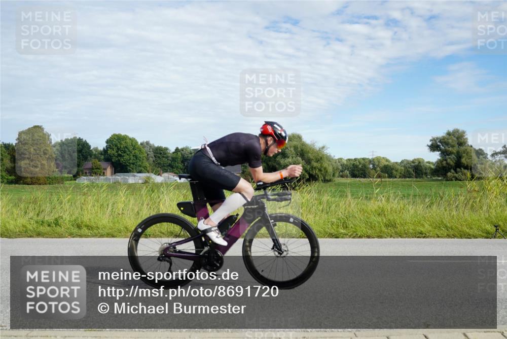 31.08.2025 - Elbe Triathlon Hamburg Michael Burmester http://msf.ph/oto/8691720 31.08.2025 10:12:19 Radfahren 473, 601, 608 meine-sportfotos.de