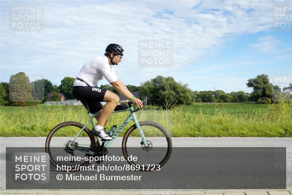 31.08.2025 - Elbe Triathlon Hamburg Michael Burmester http://msf.ph/oto/8691723 31.08.2025 10:12:26 Radfahren 473, 587, 608, 665 meine-sportfotos.de