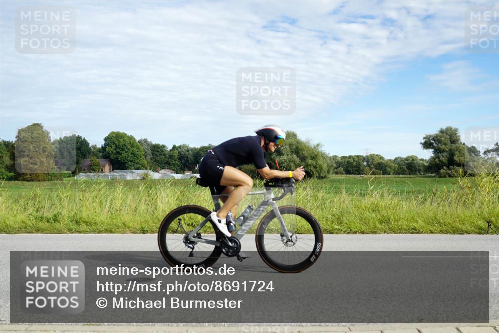 31.08.2025 - Elbe Triathlon Hamburg Michael Burmester http://msf.ph/oto/8691724 31.08.2025 10:12:27 Radfahren 473, 499, 587, 608, 665 meine-sportfotos.de